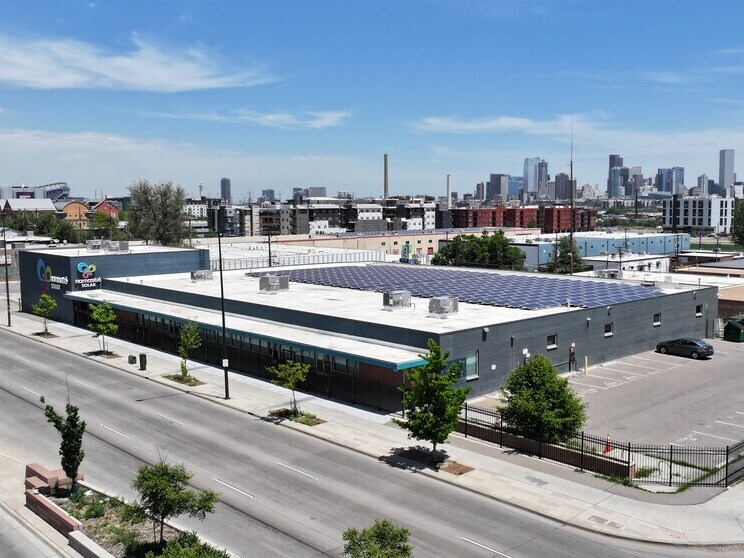 888 Federal Blvd, Denver, CO à vendre - Photo du bâtiment - Image 1 de 22