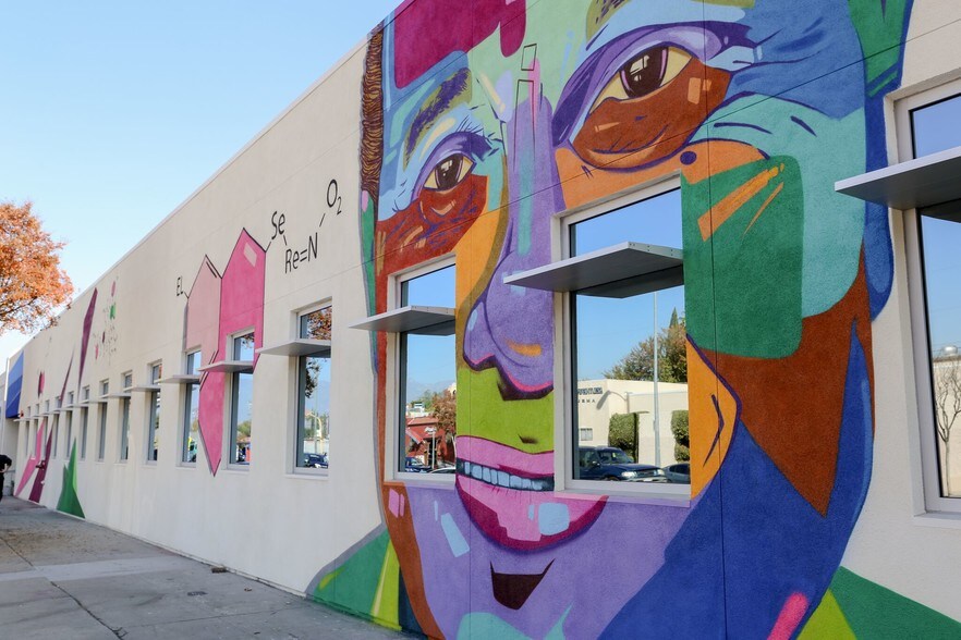 5370 Alhambra Ave, Los Angeles, CA à louer - Photo du bâtiment - Image 2 de 25