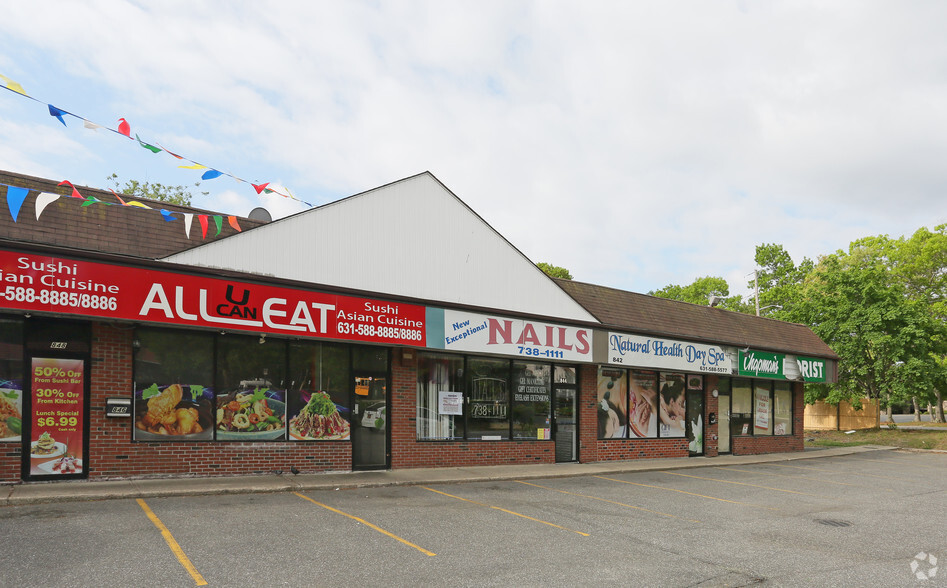 840-850 Portion Rd, Ronkonkoma, NY for lease - Building Photo - Image 1 of 3