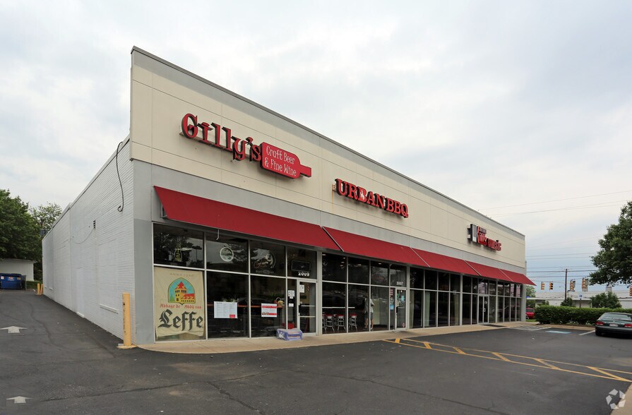 2001-2009 Chapman Ave, Rockville, MD for lease - Building Photo - Image 2 of 6