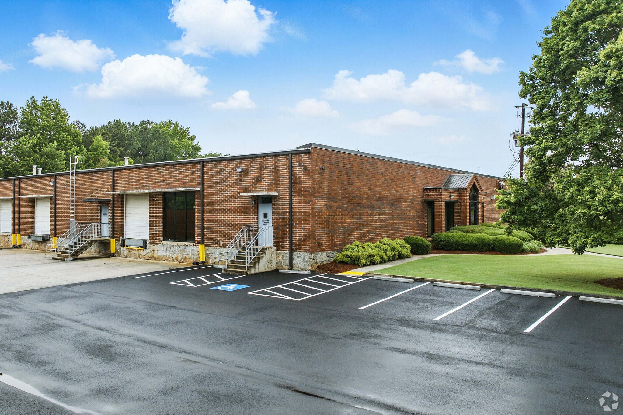 1532 Stone Ridge Dr, Stone Mountain, GA for lease Building Photo- Image 1 of 16