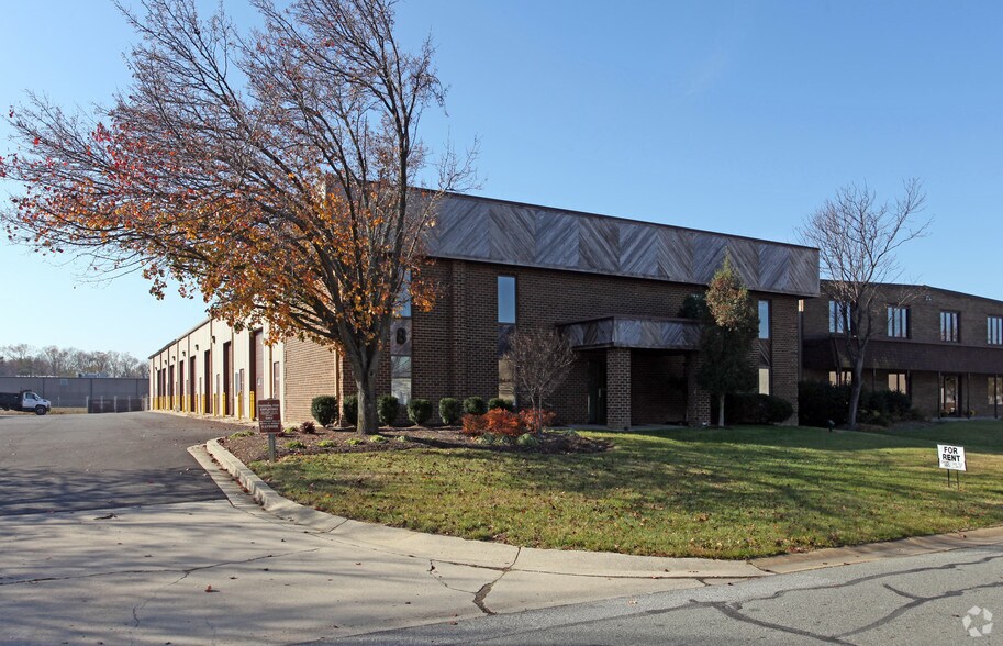 8 Irongate Dr, Waldorf, MD à louer - Photo principale - Image 1 de 13