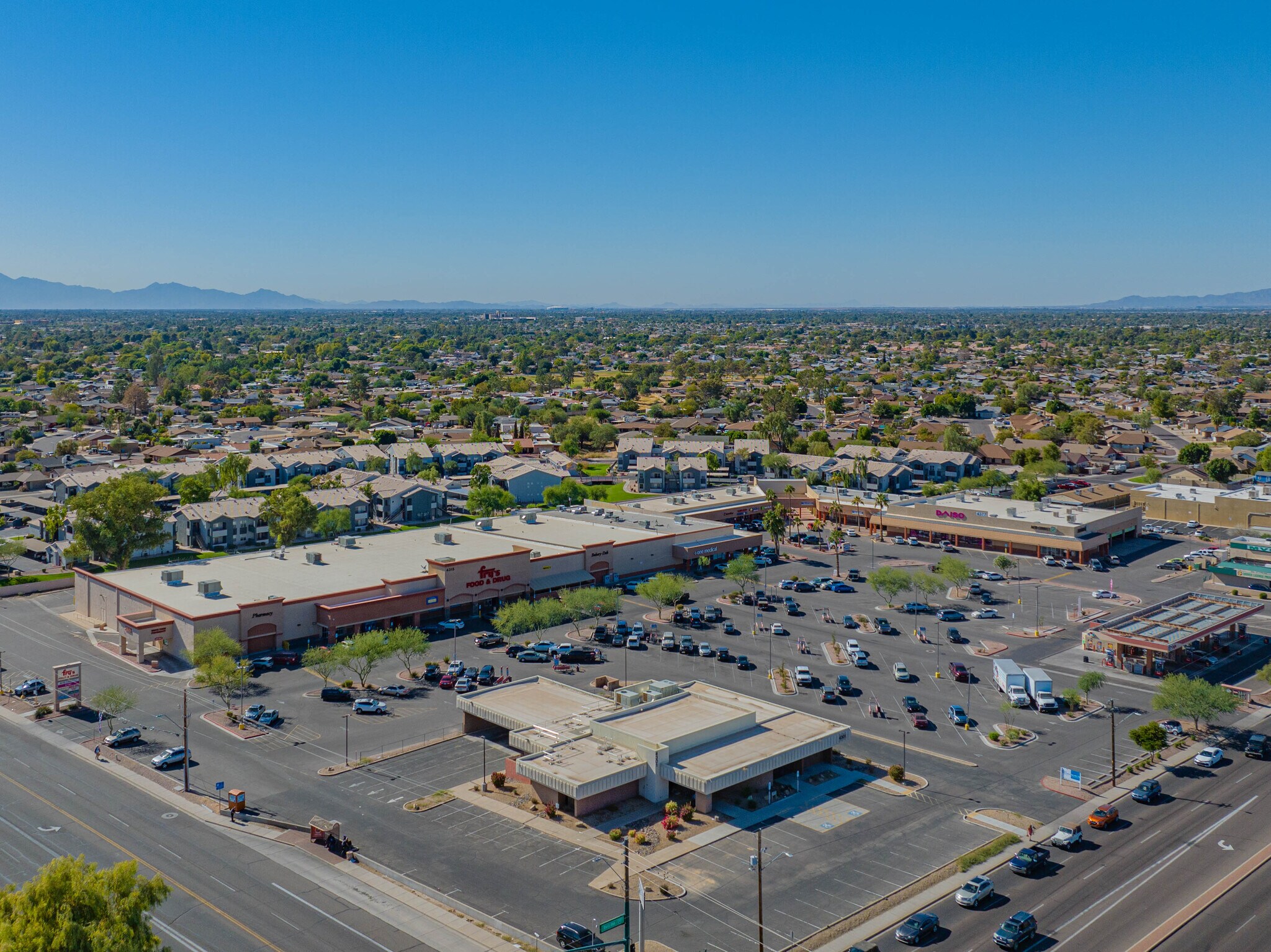 4315-4357 W Bell Rd, Glendale, AZ à louer Photo du bâtiment- Image 1 de 7