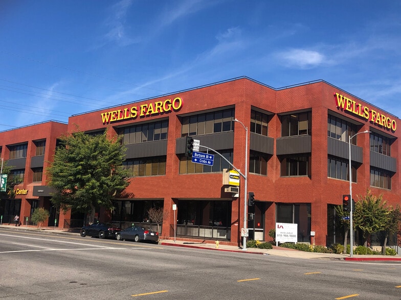 18801 Ventura Blvd, Tarzana, CA for lease - Building Photo - Image 1 of 5