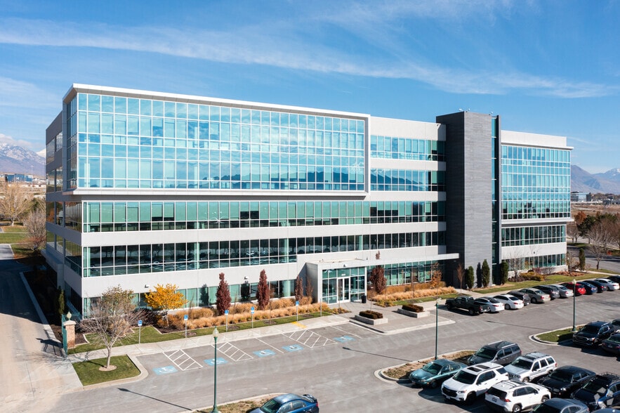 2600 N Ashton Blvd, Lehi, UT for lease - Primary Photo - Image 1 of 5