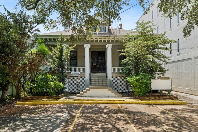 Plus de détails pour 2926 Canal St, New Orleans, LA - Bureau à vendre