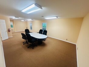 233 Wilson Pike Cir, Brentwood, TN for lease Building Photo- Image 1 of 11