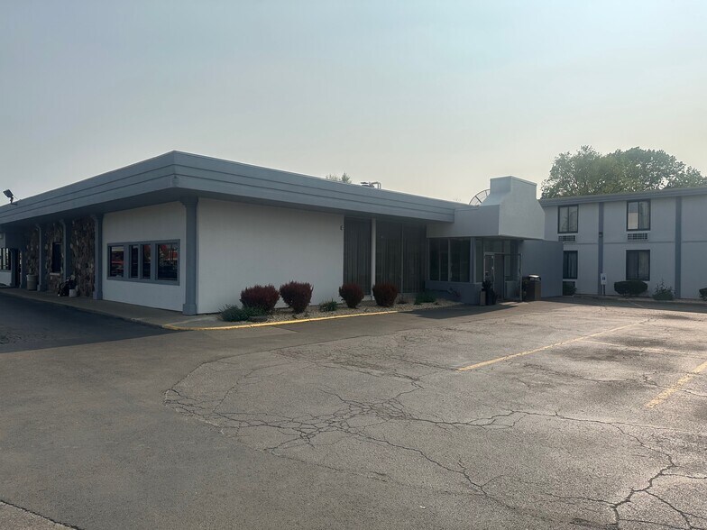 2080 Mannheim Rd, Northlake, IL à vendre - Photo du bâtiment - Image 1 de 19