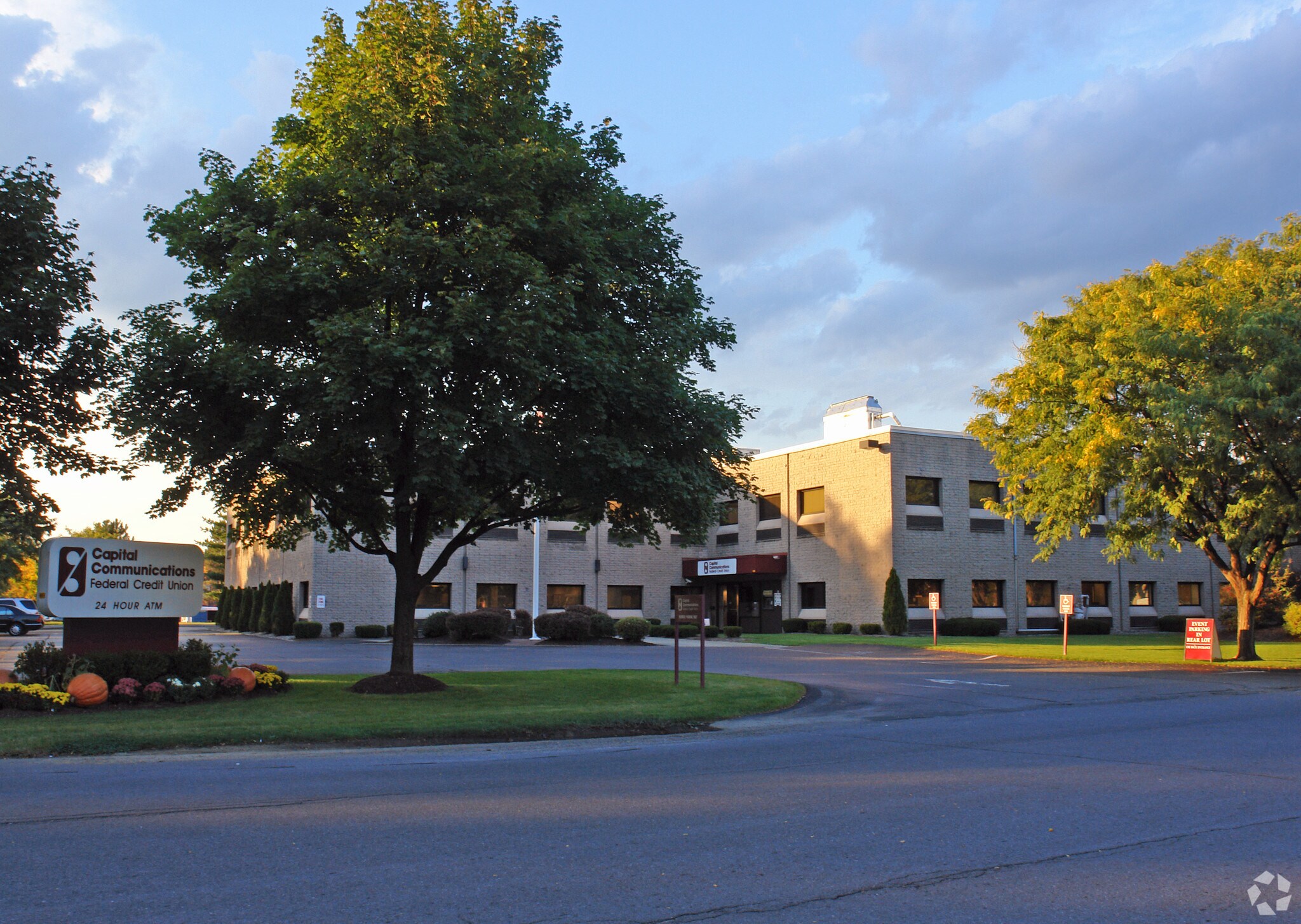 18 Computer Dr E, Albany, NY for lease Primary Photo- Image 1 of 6