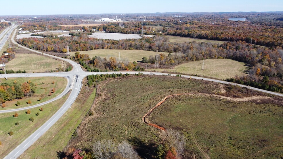 2000 7 Oaks Drive, Linwood, NC for lease - Building Photo - Image 2 of 4