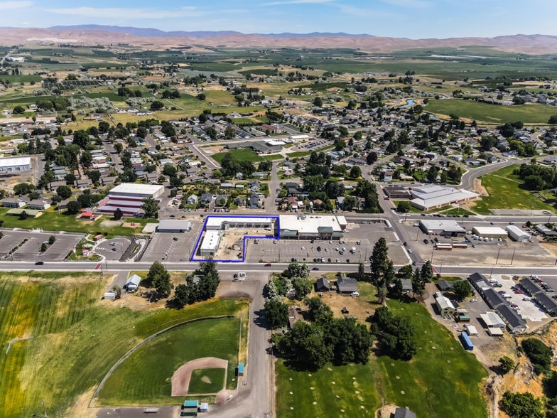 123 First Ave, Zillah, WA for lease - Building Photo - Image 2 of 4