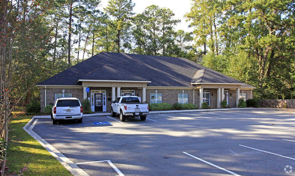 2410 Bemiss Rd, Valdosta, GA for lease - Building Photo - Image 2 of 14