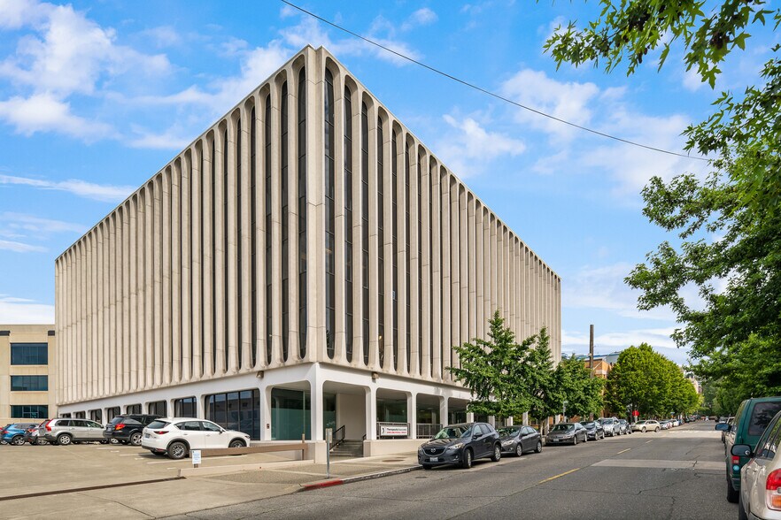 100 W Harrison St, Seattle, WA à louer - Photo du bâtiment - Image 3 de 6