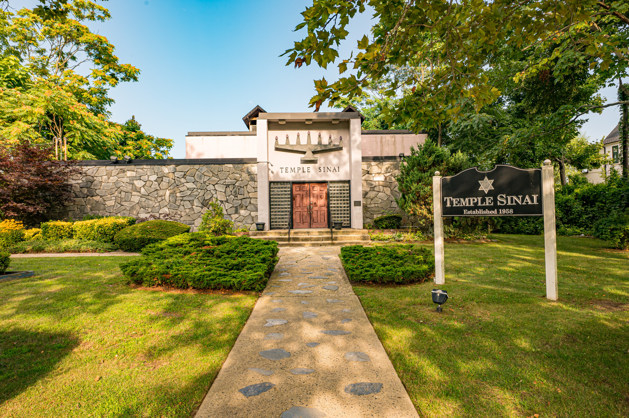 270 Clocks Blvd, Massapequa, NY à vendre Photo principale- Image 1 de 48