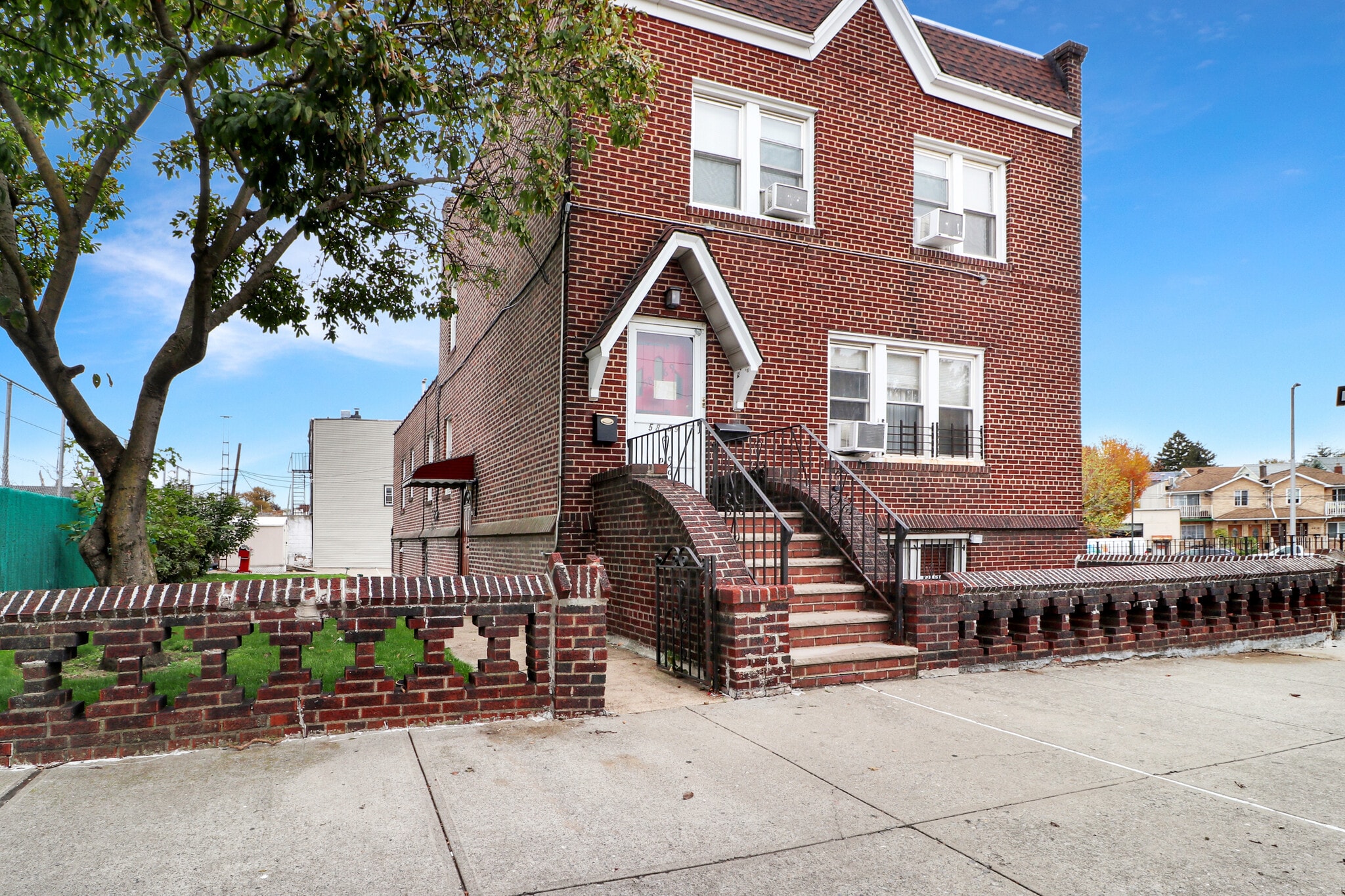 5869 59th St, Maspeth, NY for sale Primary Photo- Image 1 of 12