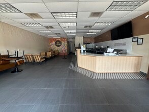 1300-1330 Round Rock Ave, Round Rock, TX for lease Building Photo- Image 2 of 2