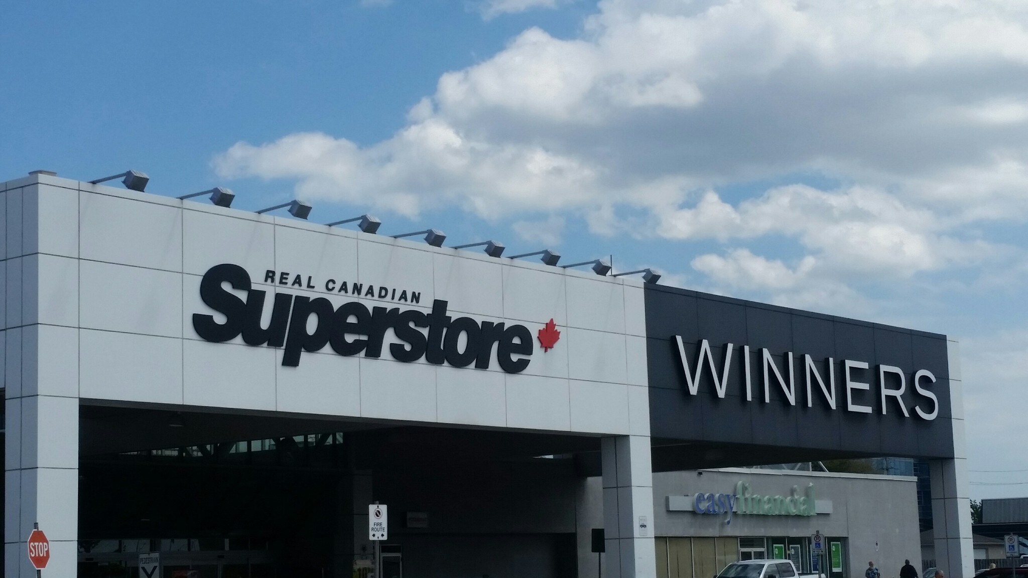 2430 Dougall Ave, Windsor, ON à vendre Photo principale- Image 1 de 1