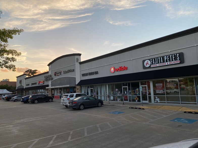 1352-1368 W 43rd St, Houston, TX for lease - Building Photo - Image 1 of 12