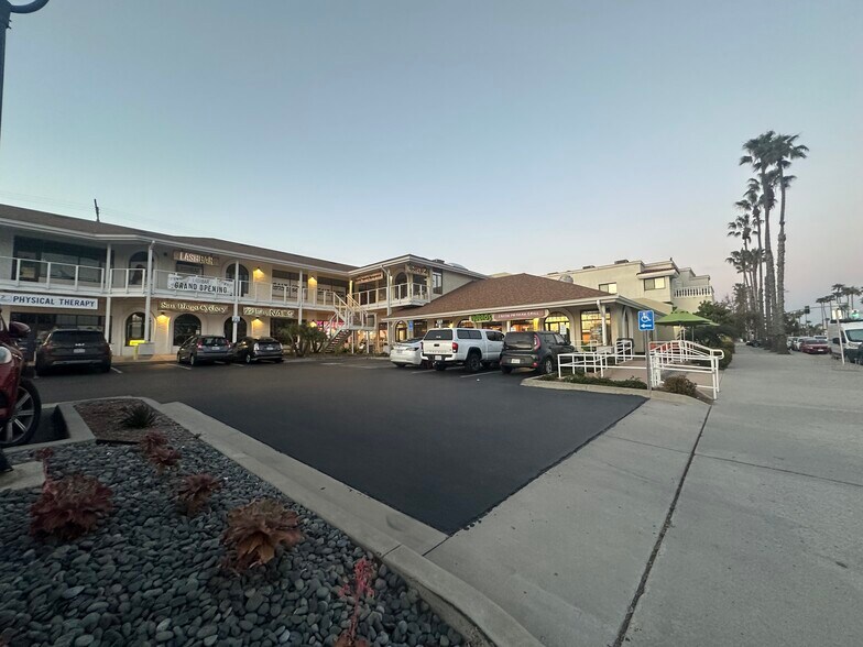 910 Grand Ave, San Diego, CA à louer - Photo du bâtiment - Image 3 de 14