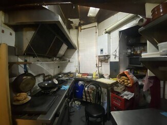 Plus de détails pour Commerce de détail à louer