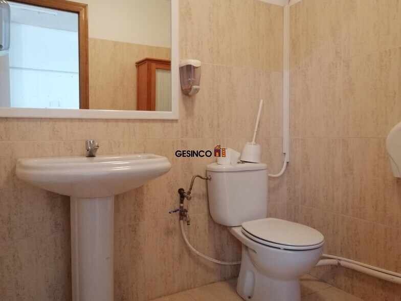 Retail in Ontinyent for lease - Building Photo - Image 3 of 3
