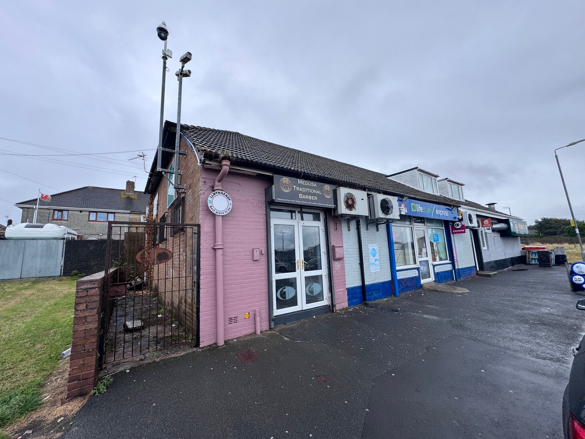 Heol Gwili, Llanelli for lease Primary Photo- Image 1 of 2