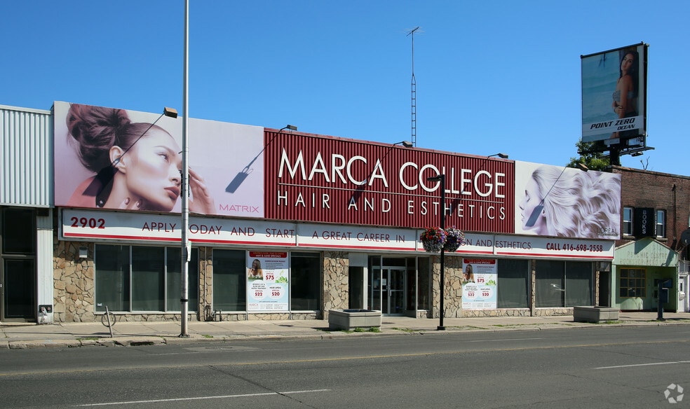 2902 Danforth Ave, Toronto, ON for sale - Primary Photo - Image 1 of 1