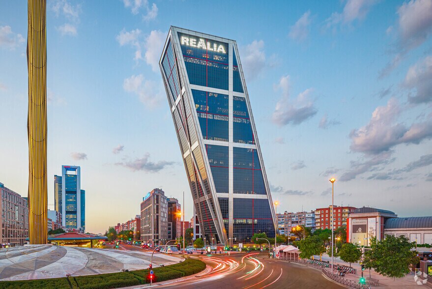 Paseo Castellana, 216, Madrid, Madrid à louer - Photo du bâtiment - Image 1 de 23