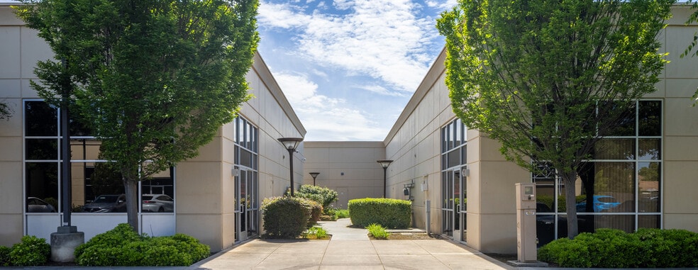 8235 E Stockton Blvd, Elk Grove, CA for sale - Building Photo - Image 2 of 5