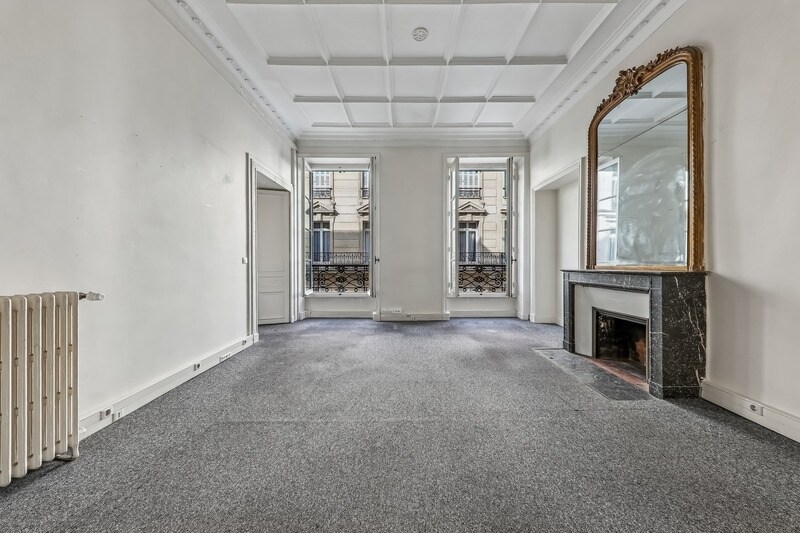 16 Rue Jean Mermoz, Paris à louer - Photo du bâtiment - Image 2 de 9