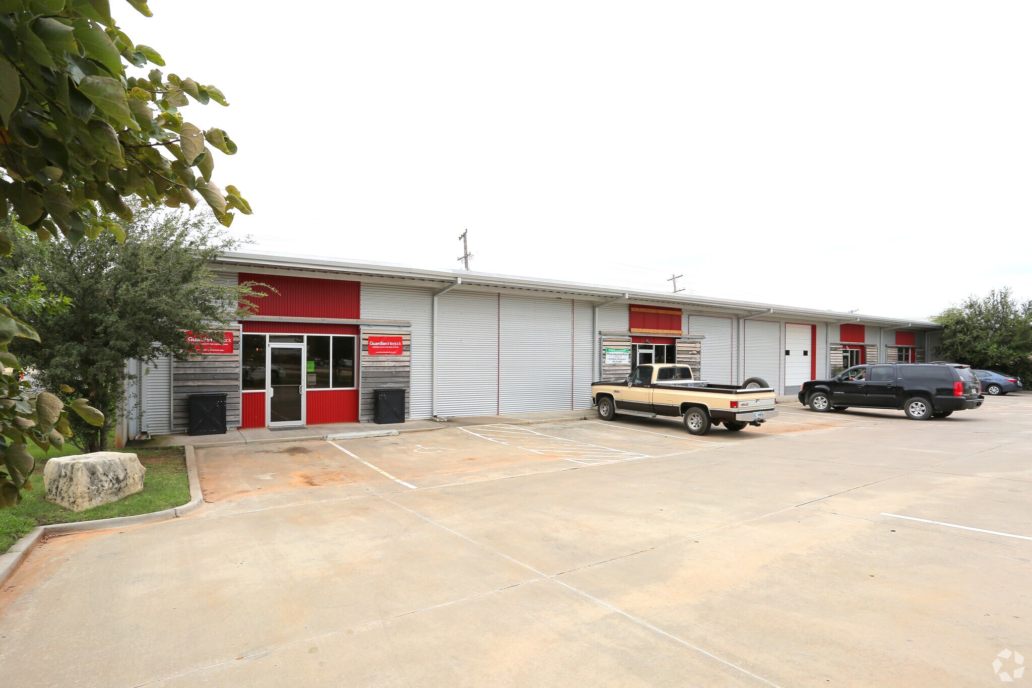 44 NE 51st St, Oklahoma City, OK à louer Photo principale- Image 1 de 22