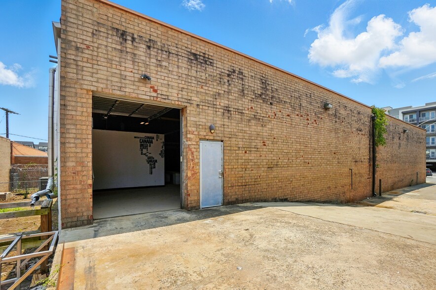 3630 Tryclan Dr, Charlotte, NC for lease - Building Photo - Image 2 of 12