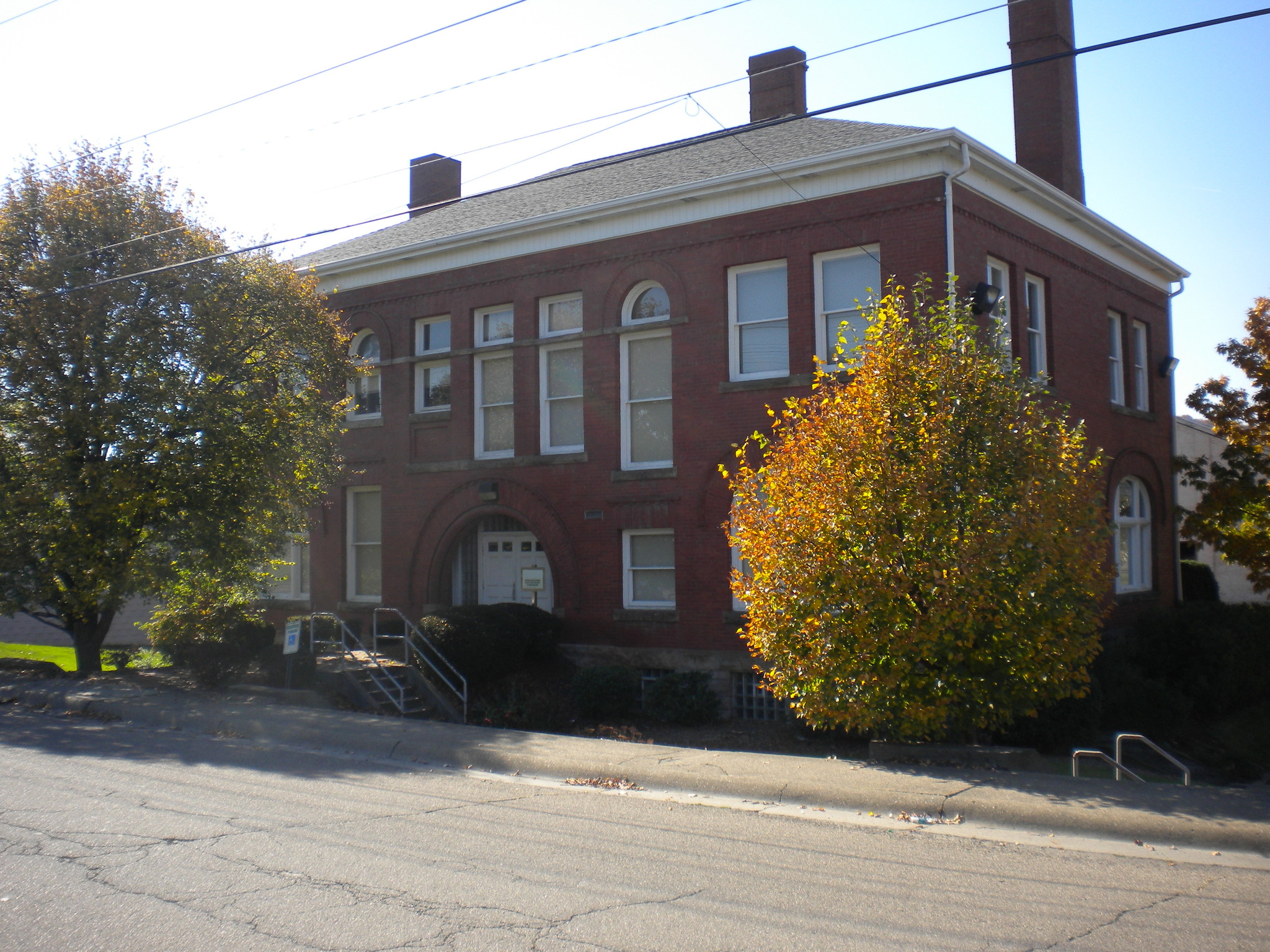 1915 Dr. Thomas Blvd, Arnold, PA à vendre Photo du b timent- Image 1 de 5