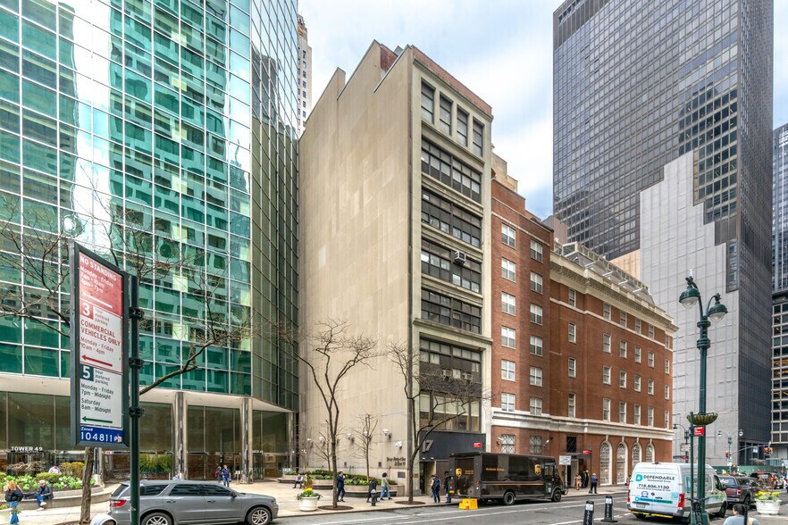 17 E 48th St, New York, NY à vendre - Photo principale - Image 1 de 5