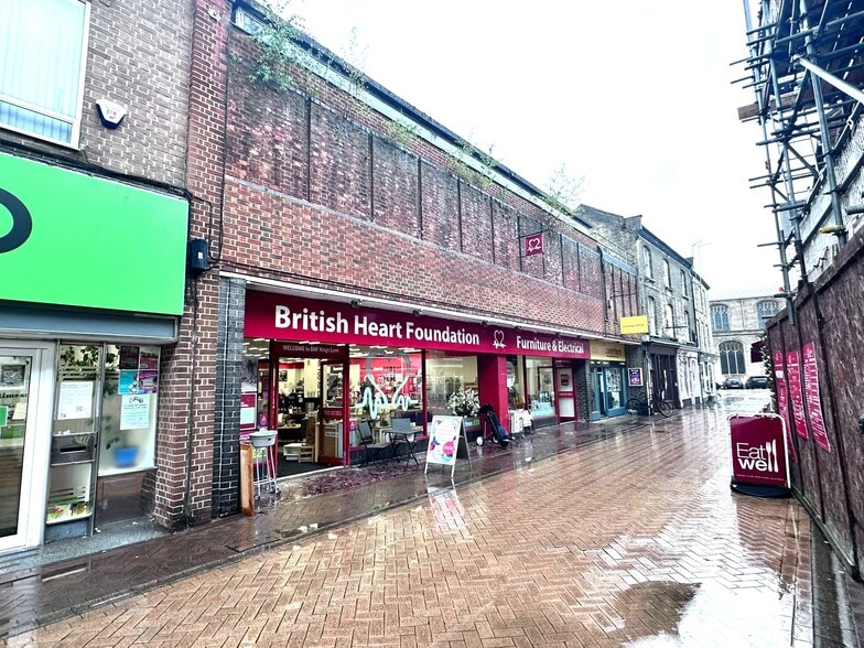 6-7 High St, Kings Lynn for sale - Building Photo - Image 2 of 8