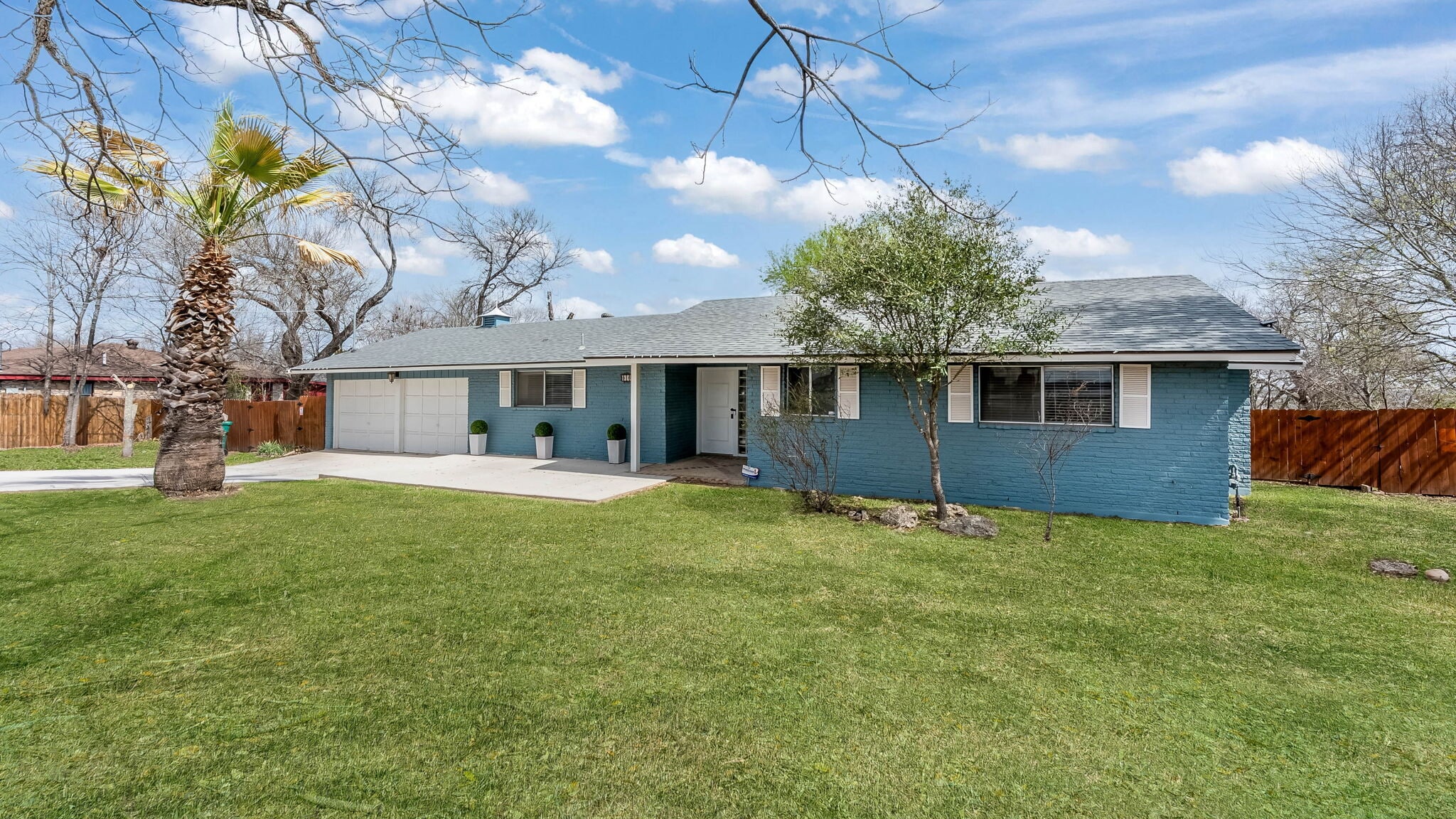 916 Toepperwein Rd, Converse, TX for lease Building Photo- Image 1 of 21