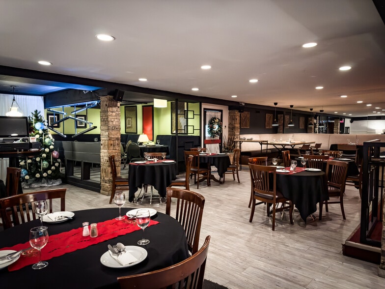 116 5 SE Av, Calgary, AB for sale - Building Photo - Image 3 of 4