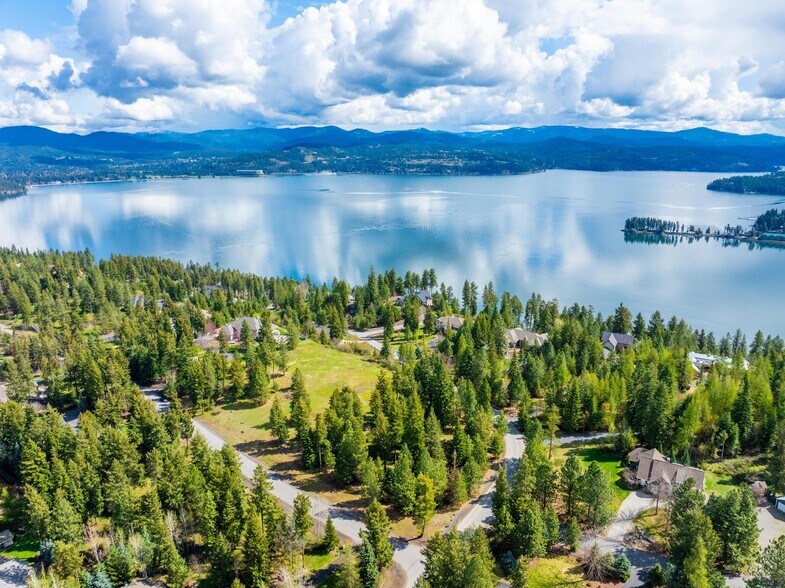 Lot 43 Blk 1 Harbor View dr, Coeur d'Alene, ID for sale - Primary Photo - Image 1 of 38