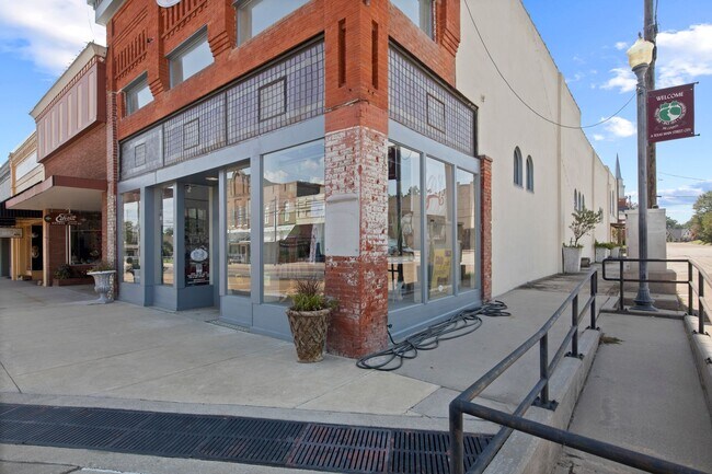 More details for 219 N Main St, Winnsboro, TX - Retail for Sale