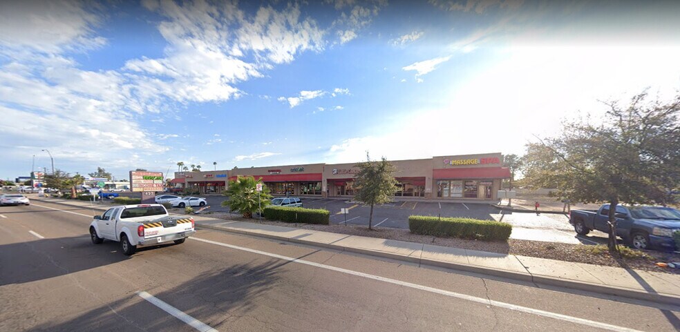 437 S Gilbert Rd, Mesa, AZ à louer - Photo du bâtiment - Image 2 de 8