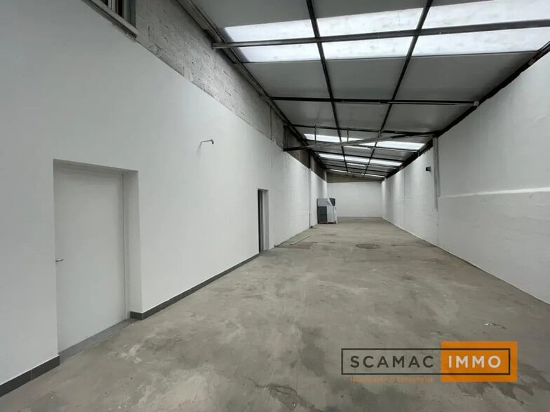 Industrial in Sucy-en-Brie for lease - Building Photo - Image 3 of 8