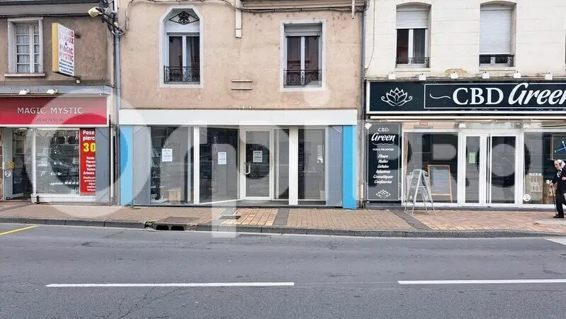 Retail in Montluçon for lease Building Photo- Image 1 of 5
