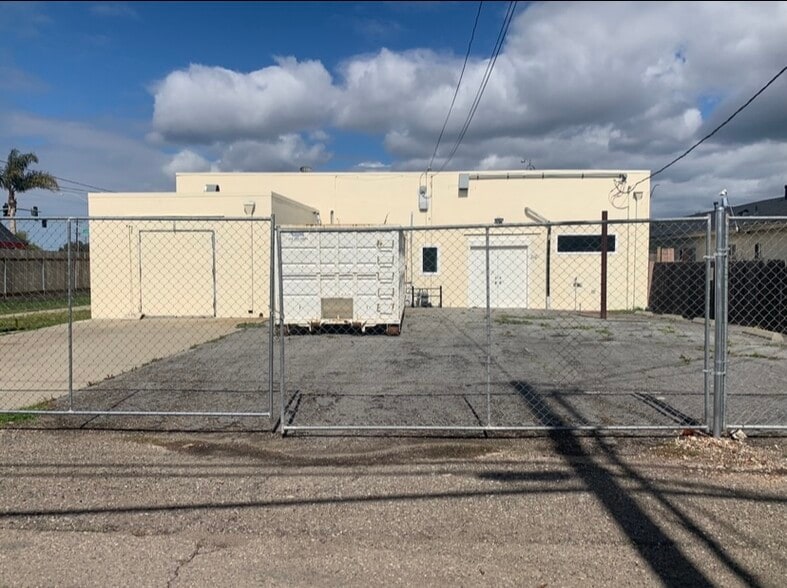 208-210 E Ocean Ave, Lompoc, CA for lease - Building Photo - Image 2 of 13