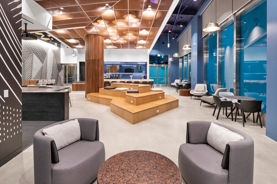 488 Almaden Blvd, San Jose, CA à louer - Photo intérieure - Image 3 de 10