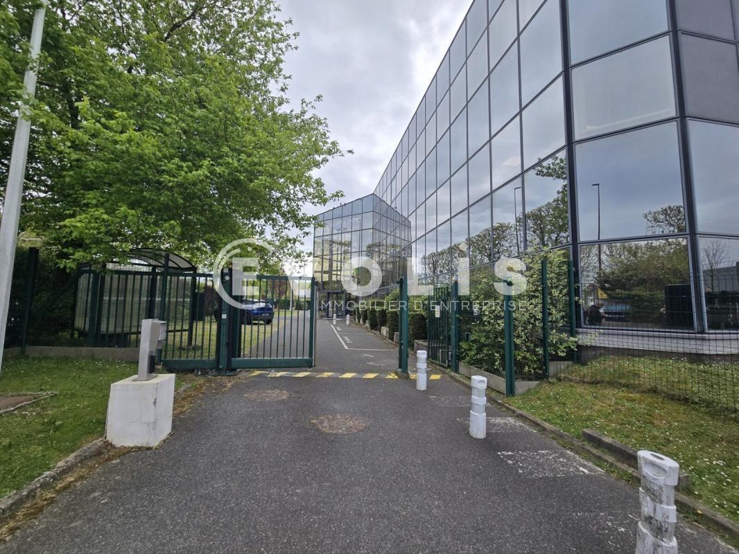 Flex dans Les Ulis à louer Photo du bâtiment- Image 1 de 14