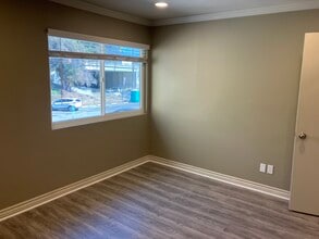 10205 Riverside Dr, Toluca Lake, CA à louer Photo intérieure- Image 2 de 4