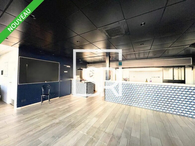 Retail in Aubière for lease - Primary Photo - Image 1 of 10