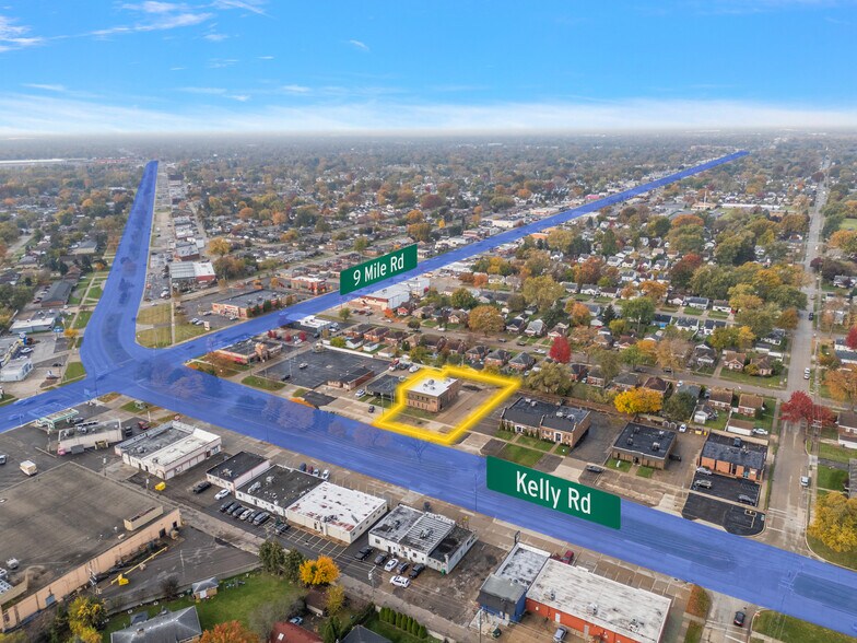 22777 Kelly Rd, Eastpointe, MI à vendre - Photo du bâtiment - Image 2 de 8