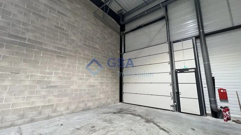 Office in Moissy-Cramayel for lease - Interior Photo - Image 3 of 9