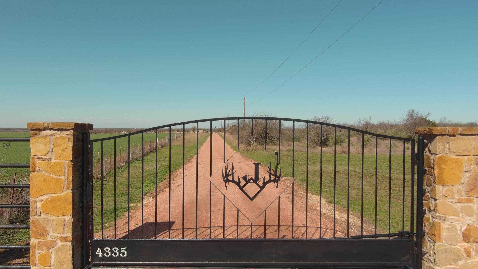 4335 US-190, Rochelle, TX for sale Primary Photo- Image 1 of 80